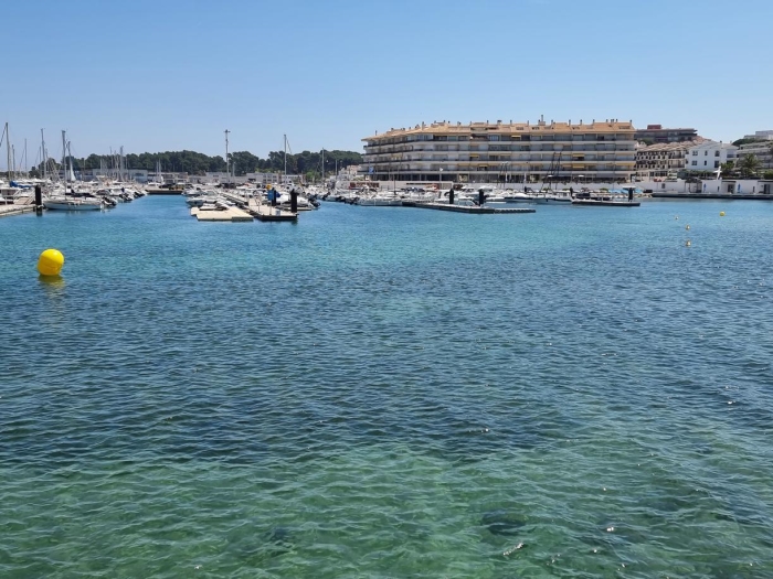 Port Escala PB22